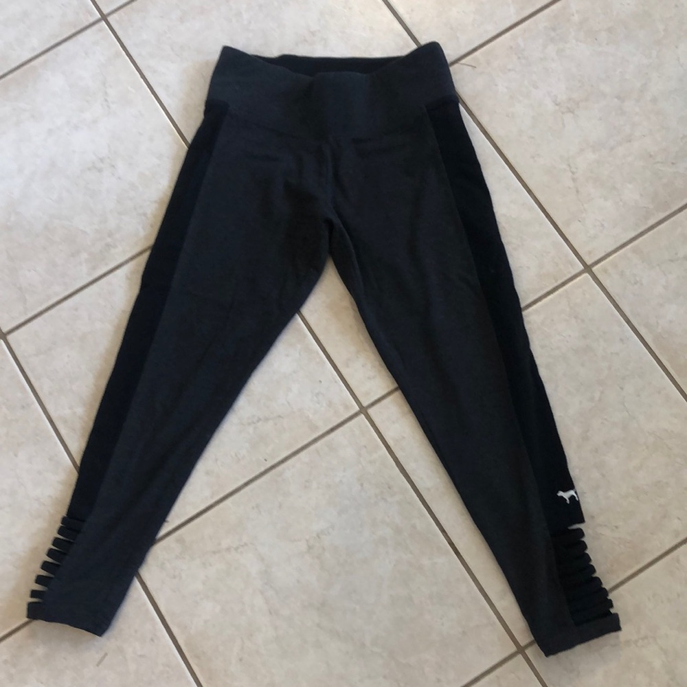PINK yoga capri leggings size small